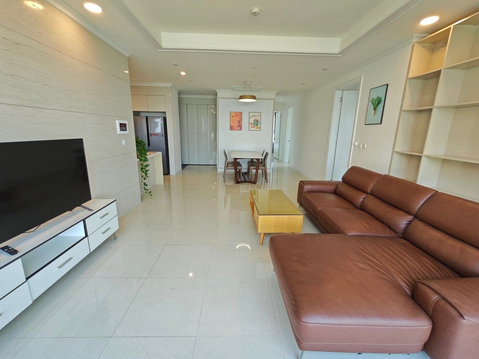 Star Lake 3 Bedroom Apartment in Tay Ho 3