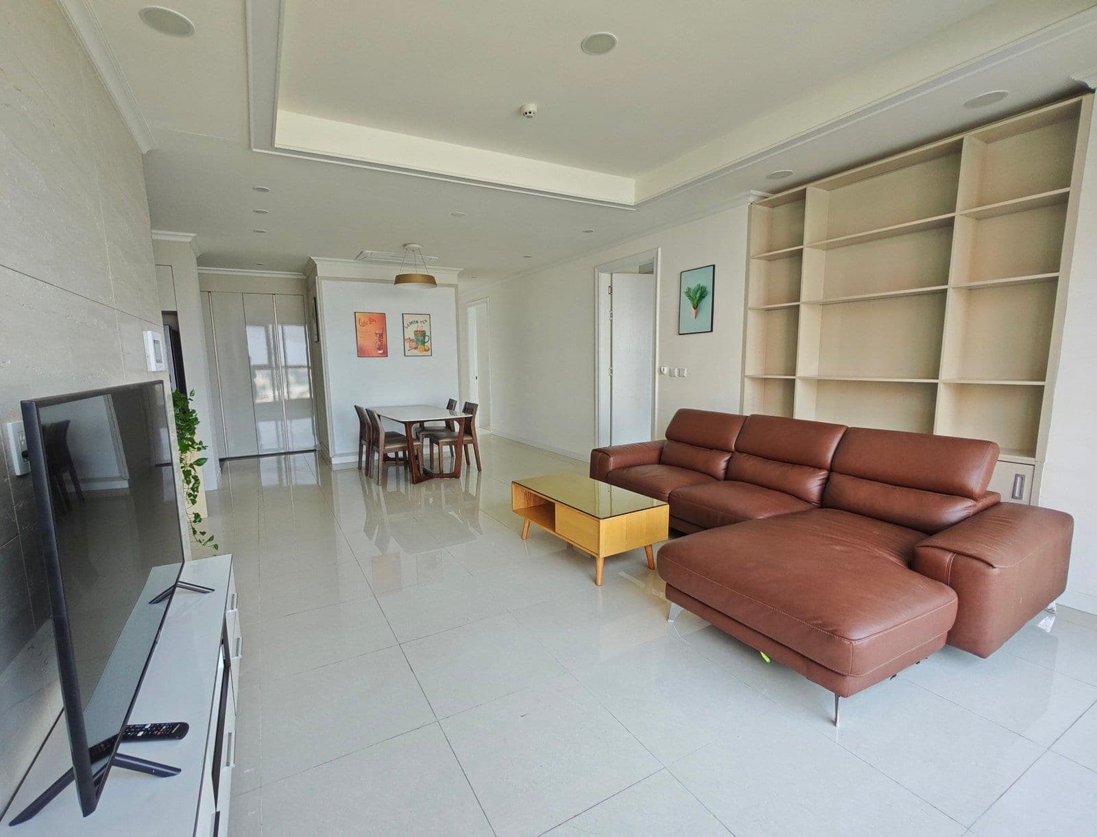 Star Lake 3 Bedroom Apartment in Tay Ho 2