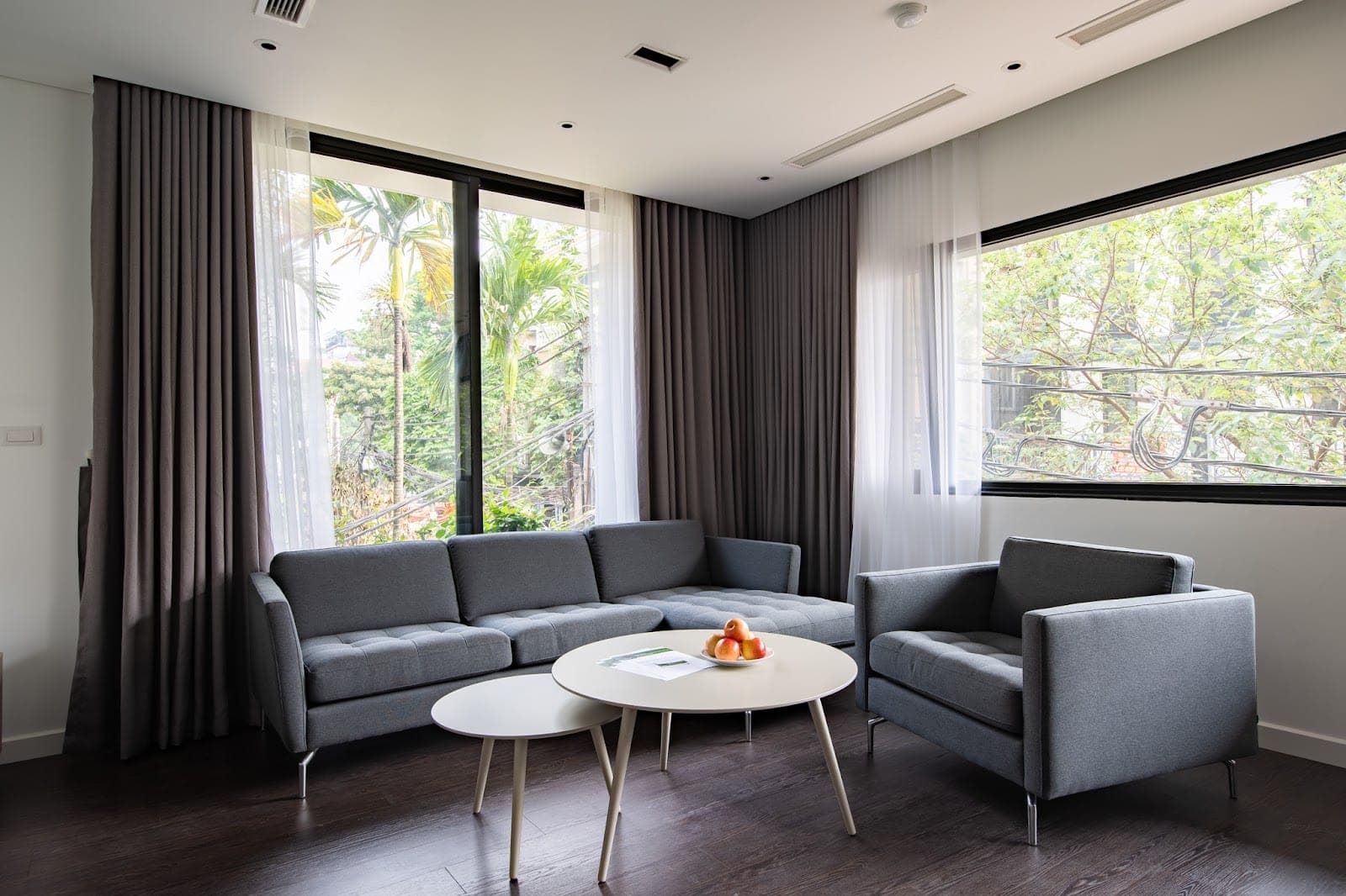 2-Bedroom Apartment in To Ngoc Van 2